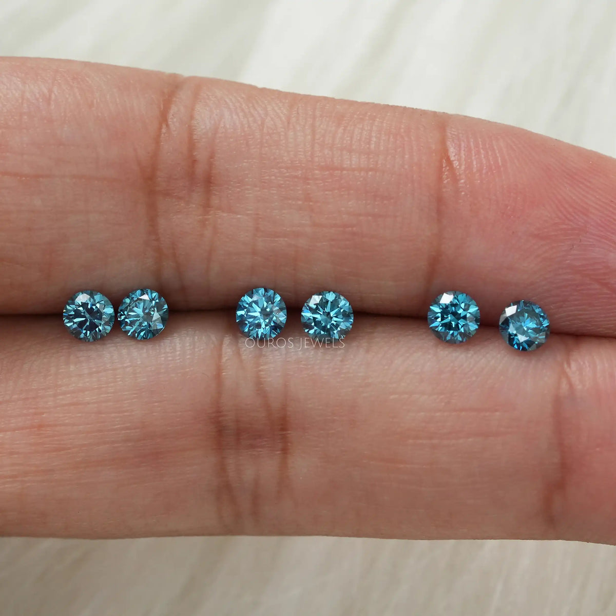 Blue Round Cut Lab Grown Diamond Loose