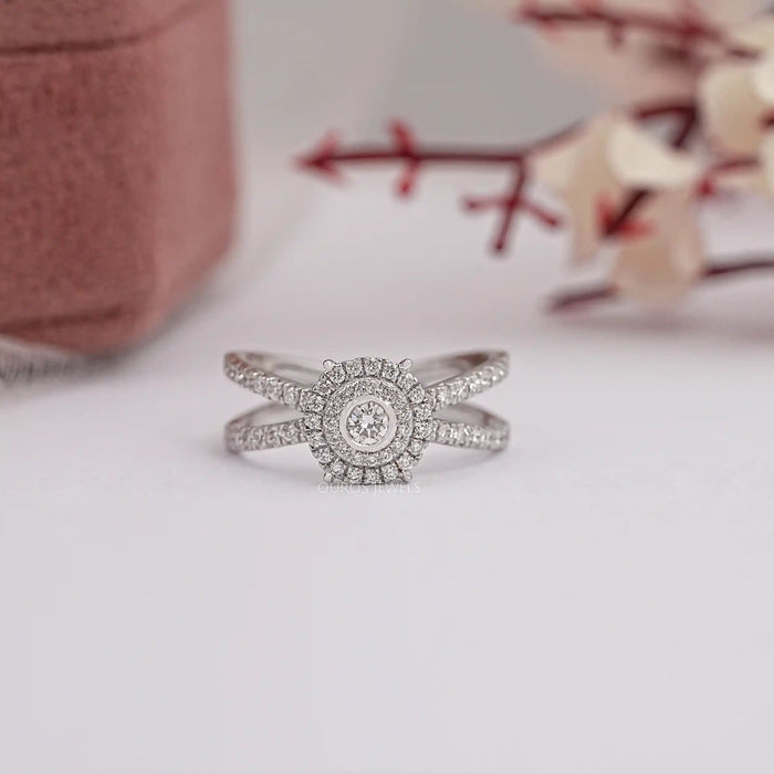 round diamond crossover ring
