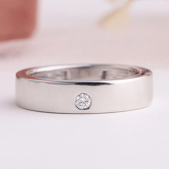Single Flush Round Diamond Band