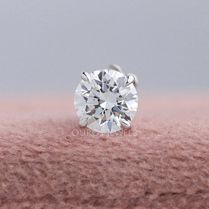 Single Round Lab Made Diamond Stud