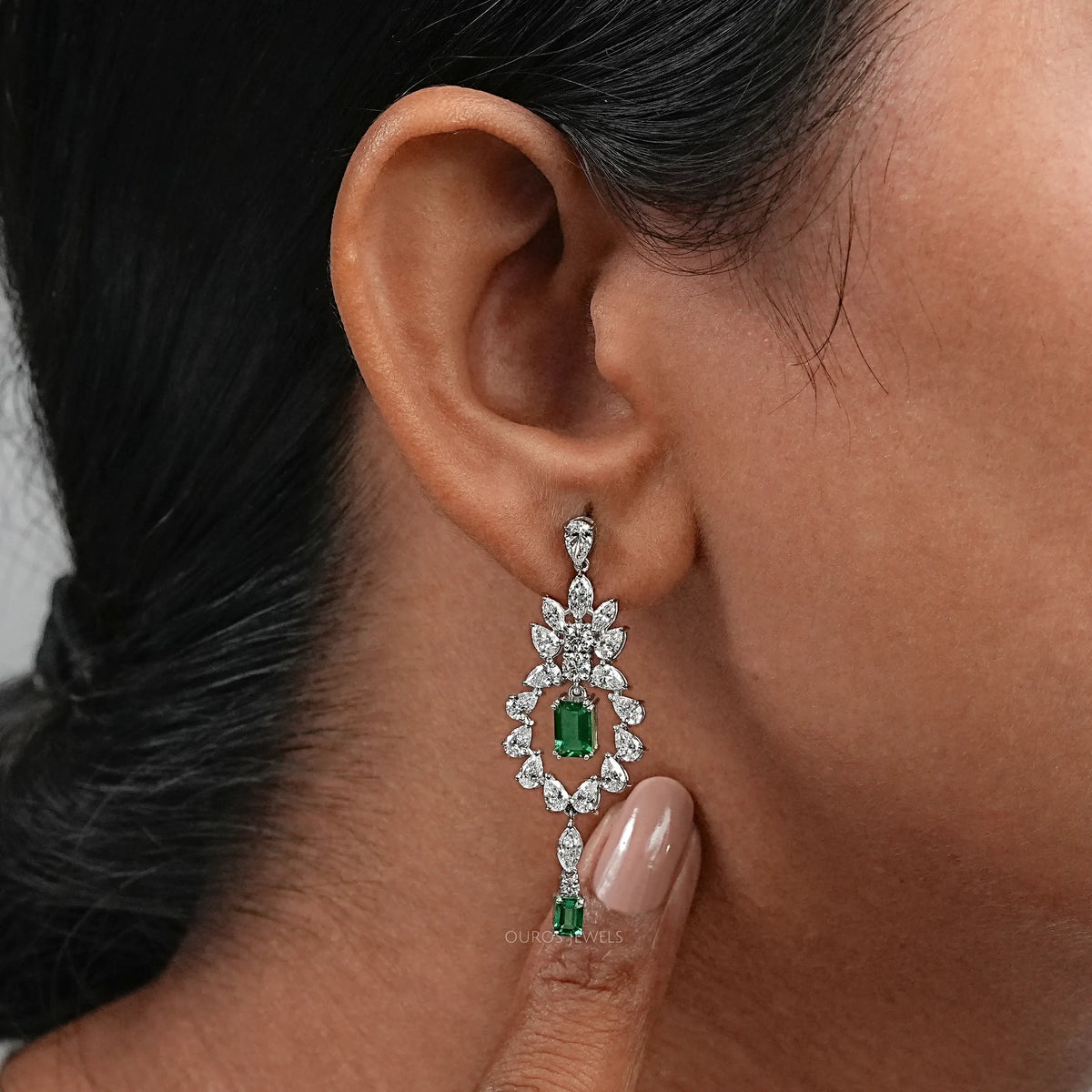 Green Emerald And Diamond Dangle Earrings Earring