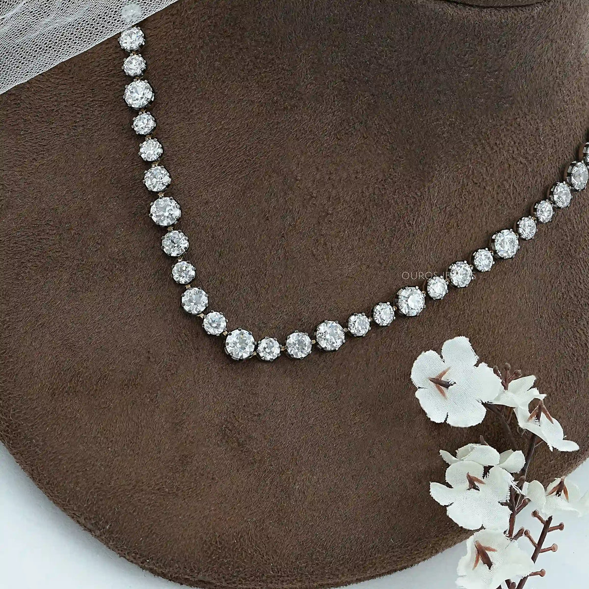 Dual Oval Lab Grown Diamond Toi Et Moi Pendant Necklace