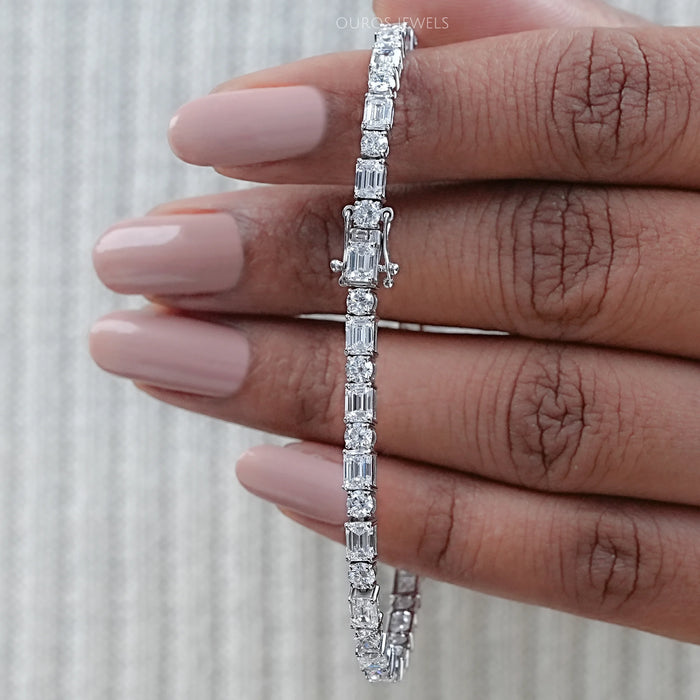 Alternating Emerald & Round Cut Lab Diamond Tennis Bracelet