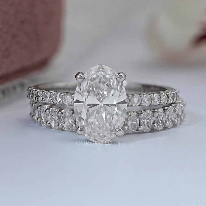 Oval Cut Diamond Bridal Set Engagement Ring