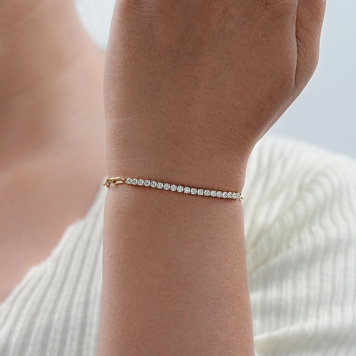 Round Diamond Paper Clip Chain Bracelet
