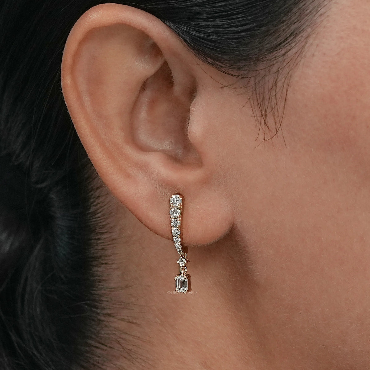Emerald Drop and Round Cut Diamond Dangle Earring Earring