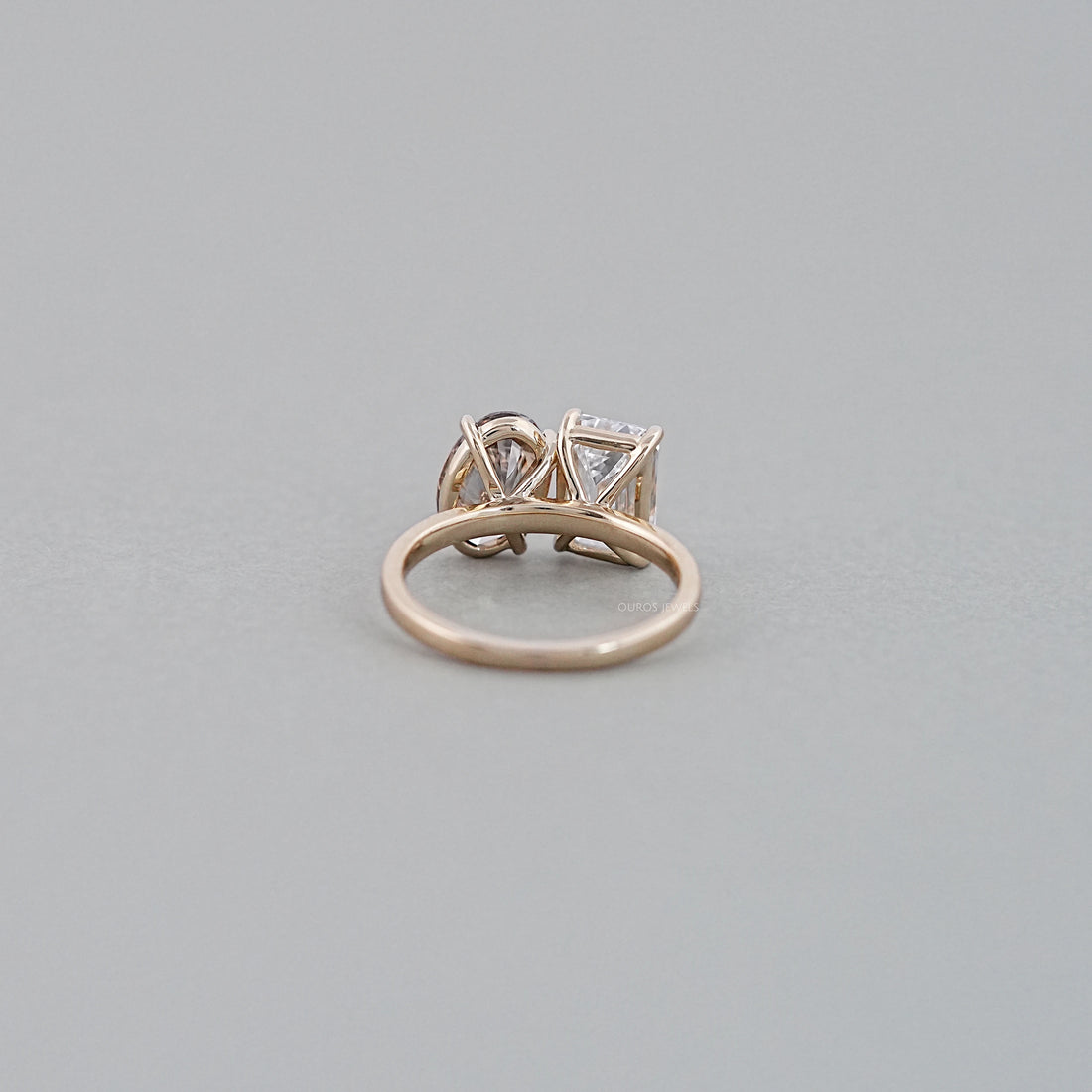 Emerald And Champagne Oval Diamond Toi et Moi Ring Ring