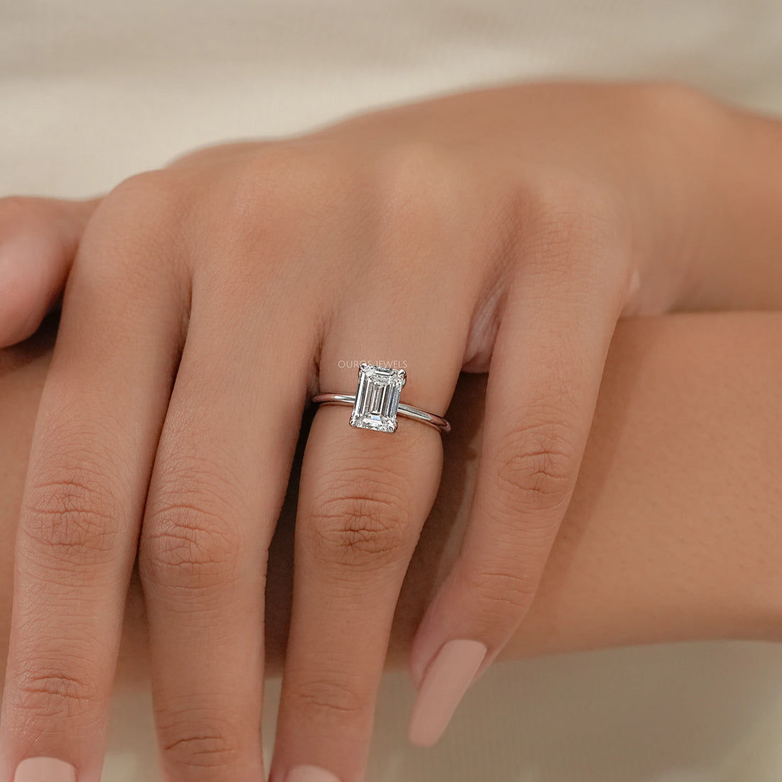 Emerald Cut Tulip Basket Set Engagement Ring Ring