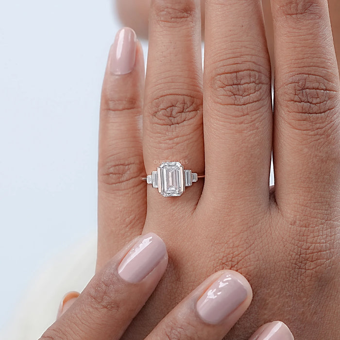 Emerald Half Bezel Baguette Diamond Ring