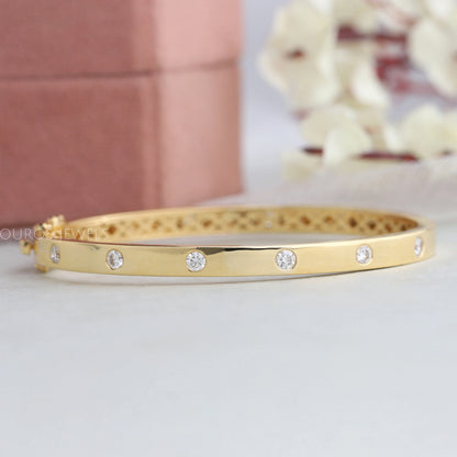 Flush Set Round Diamond Bangle