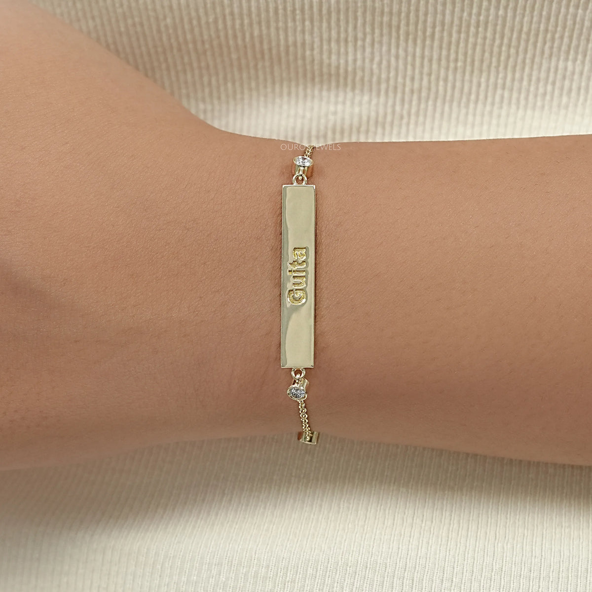 Guita Customize Bar Chain Bracelet Bracelet