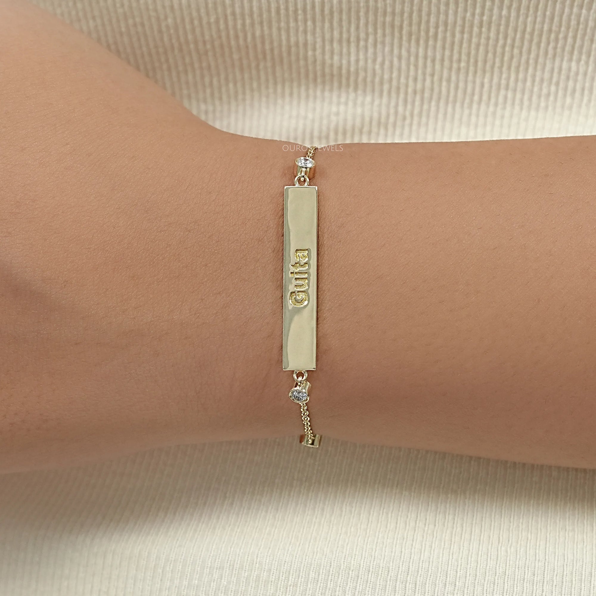 Guita Customize Bar Chain Bracelet