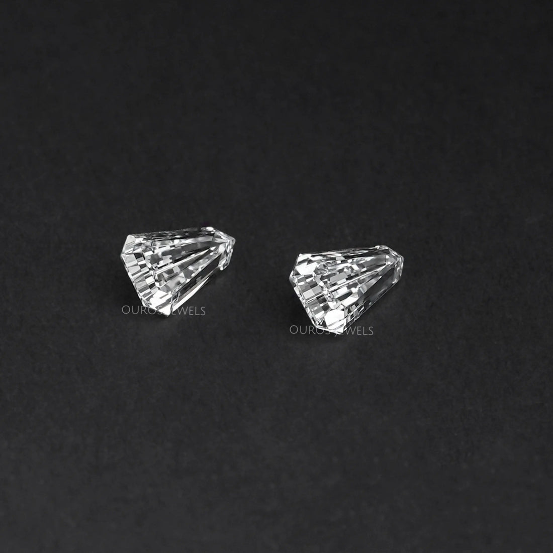 Arrow Cut Lab Diamond Pair Loose