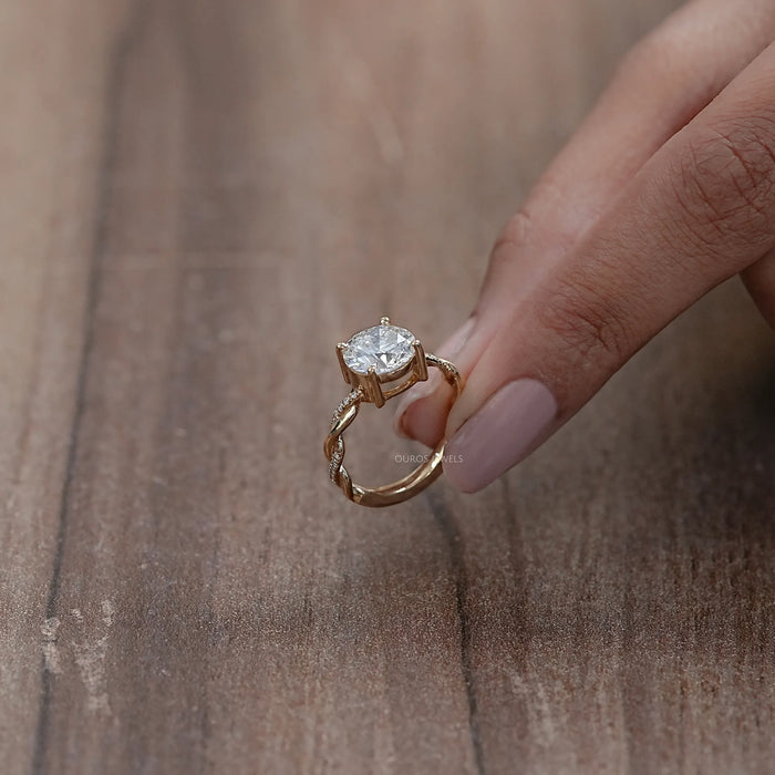 Infinity Twisted Round Diamond Wedding Ring