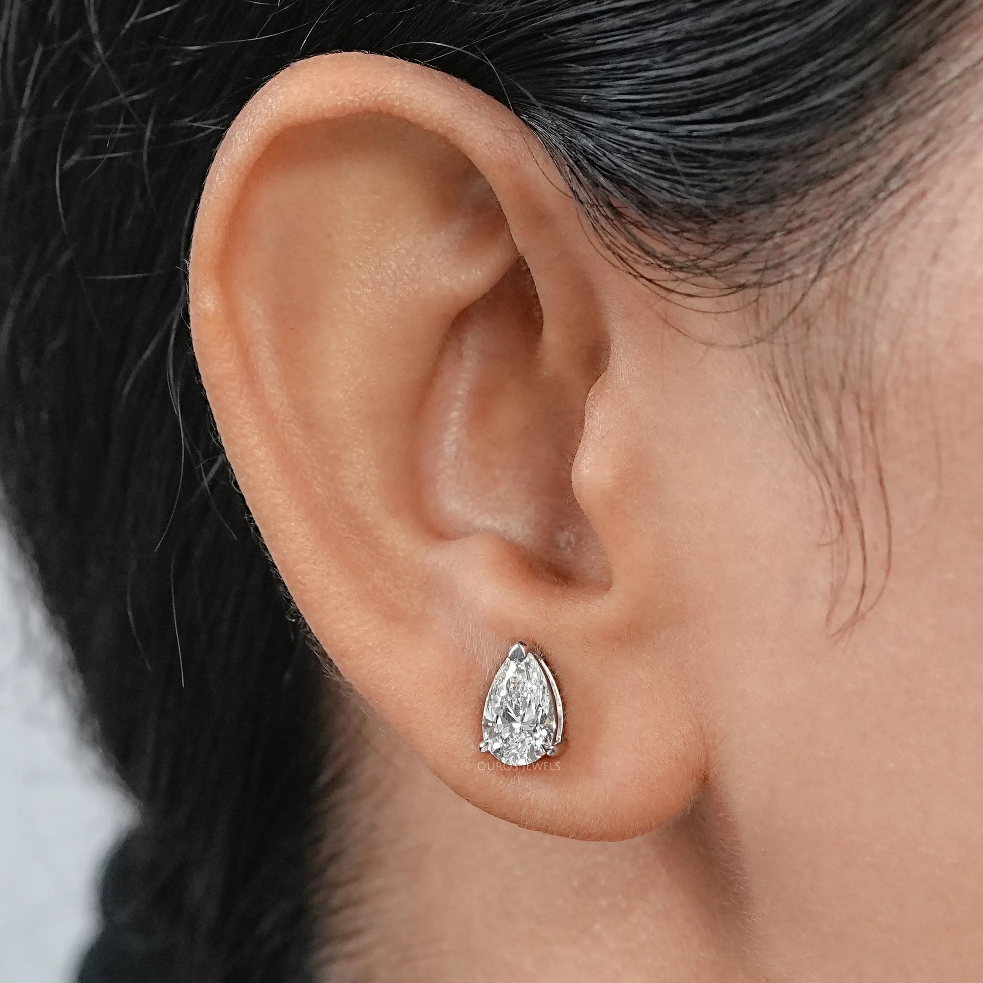 Pear Lab Diamond Stud Earrings Earrings
