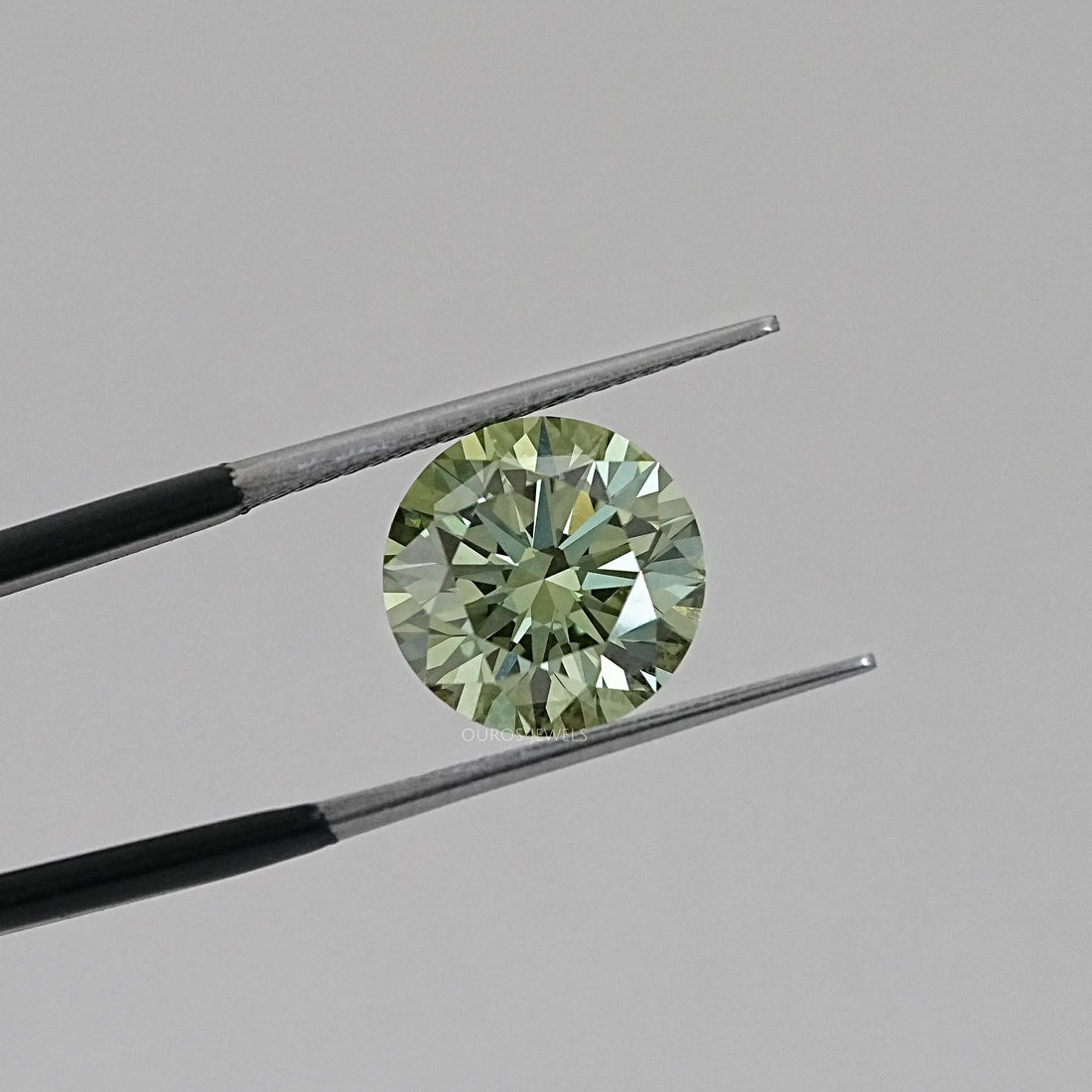 Fancy Vivid Green Round Lab Loose Diamond