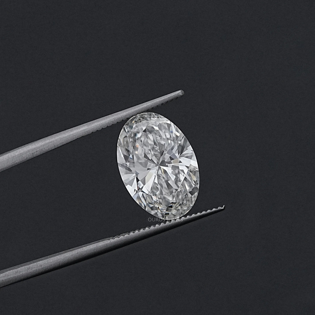 8X Lab Grown Diamond - Oval Shape Loose