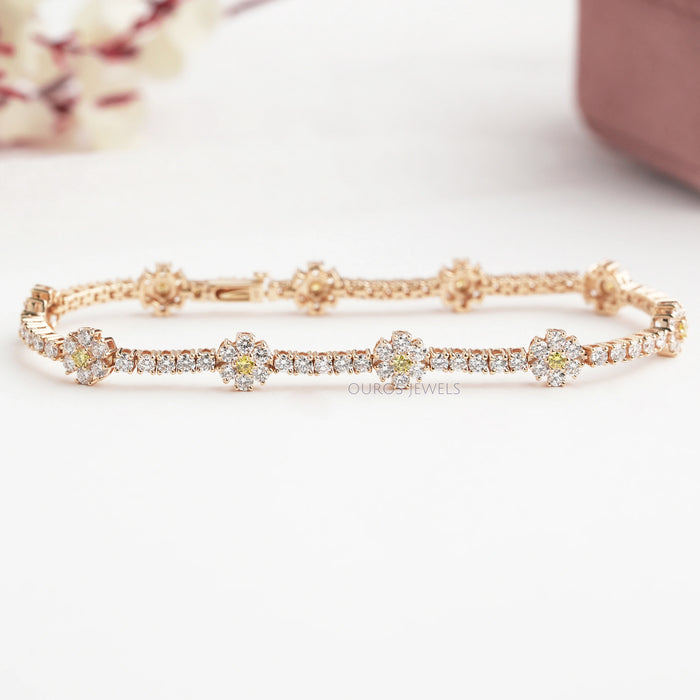 Round Lab Diamond Daisy flower Bracelet
