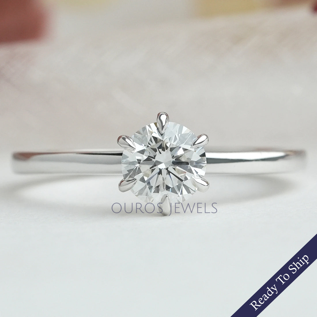 Round Cut Solitaire Diamond Engagement Ring Ring