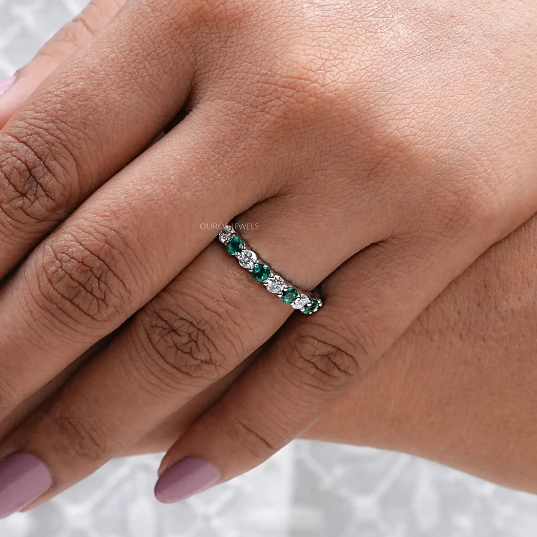 Emerald Gemstone And Round Diamond Wedding Band Rings