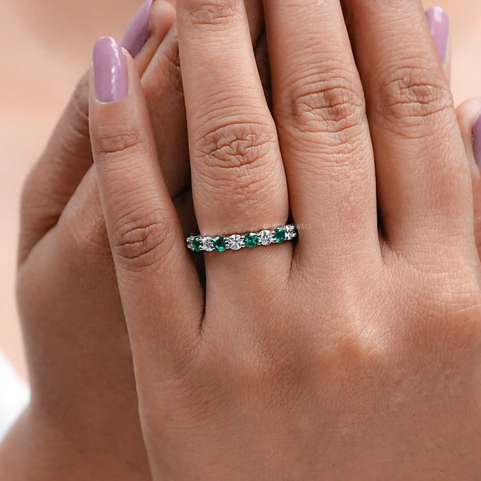 Emerald Gemstone And Round Diamond Wedding Band
