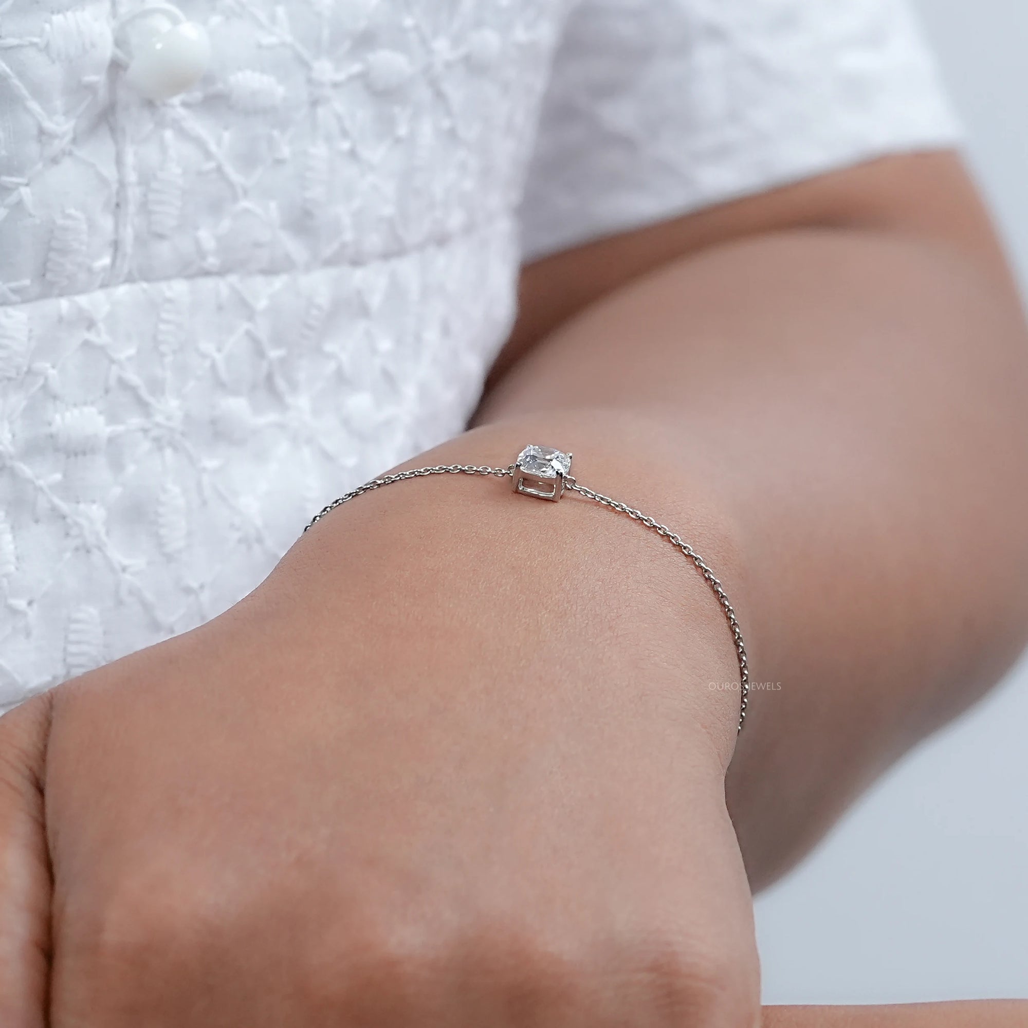 Multi Lab Diamond Bezel Set Solitaire Chain Bracelet 