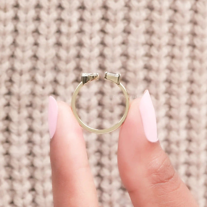 Oval And Emerald Lab Diamond Toi Moi Ring