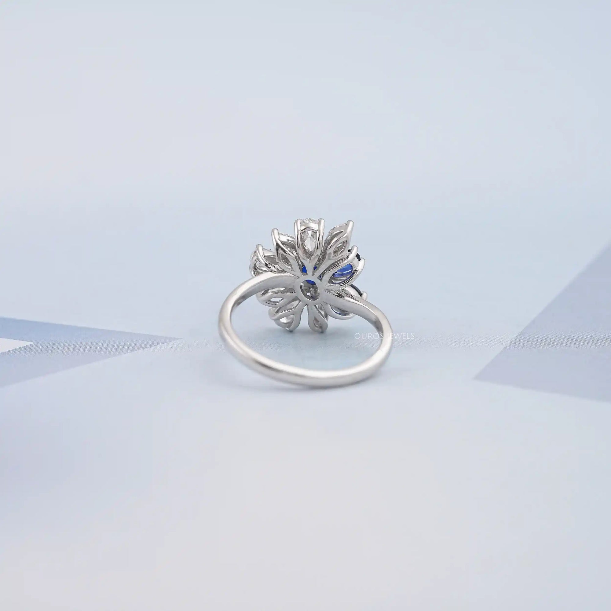 Blue Sapphire Oval Cut Gemstone Cluster Ring Ring