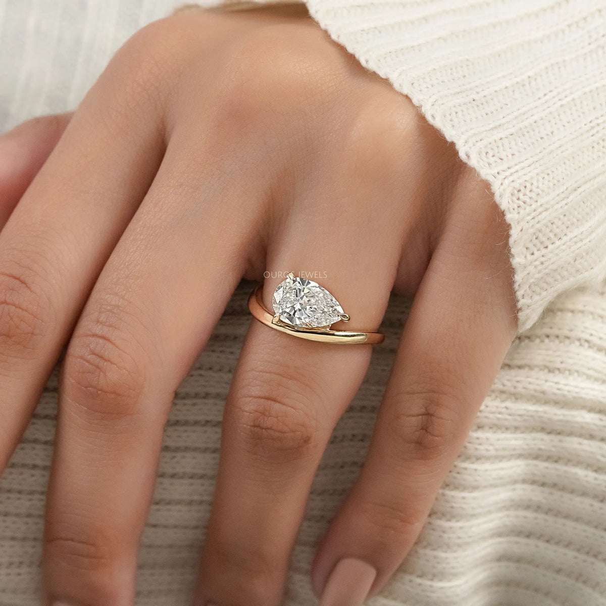 Pear Diamond Curved Solitaire Engagement Ring Ring