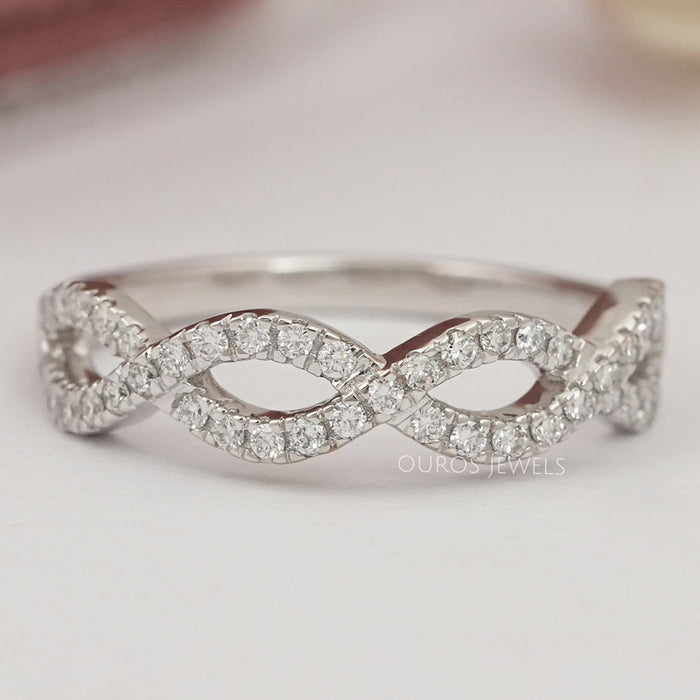 Round Lab Grown Diamond Infinity Band