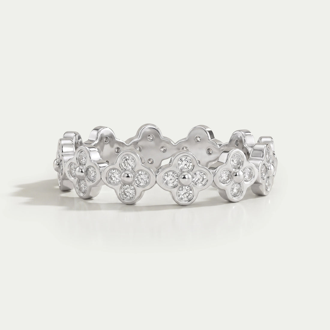 Round Diamond Clover Wedding Band