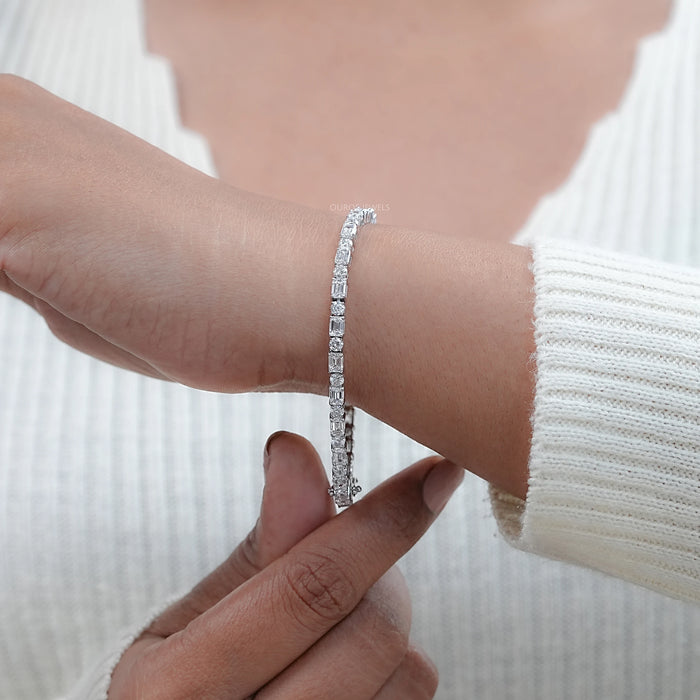 Alternating Emerald & Round Cut Lab Diamond Tennis Bracelet