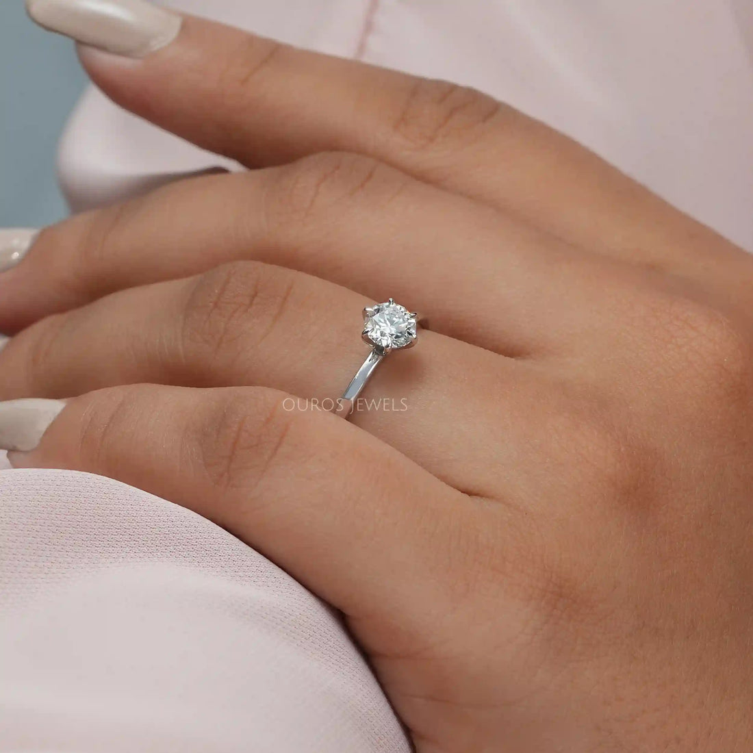 Round Cut Solitaire Diamond Engagement Ring Ring