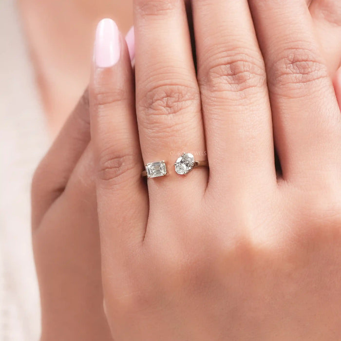 Oval And Emerald Lab Diamond Toi Moi Ring