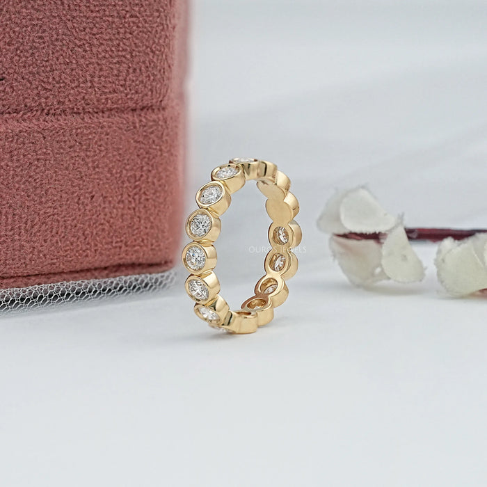 Round Lab Diamond Bezel Set Eternity Band