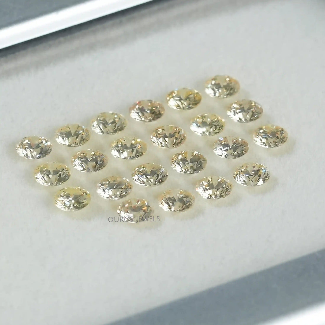Yellow Round Cut Lab Grown Diamond Loose