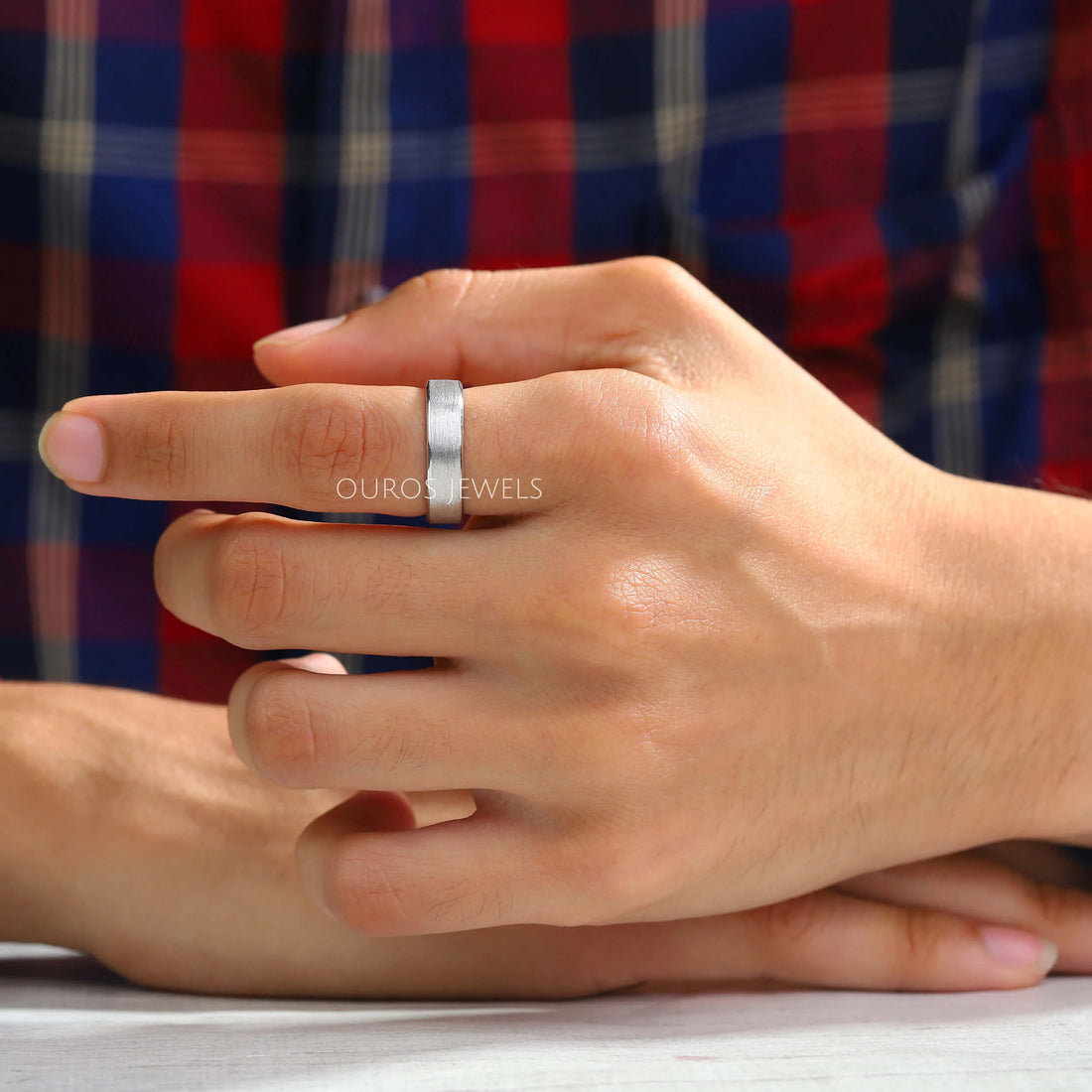 Round Cut Gemstone Inside Diamond Band