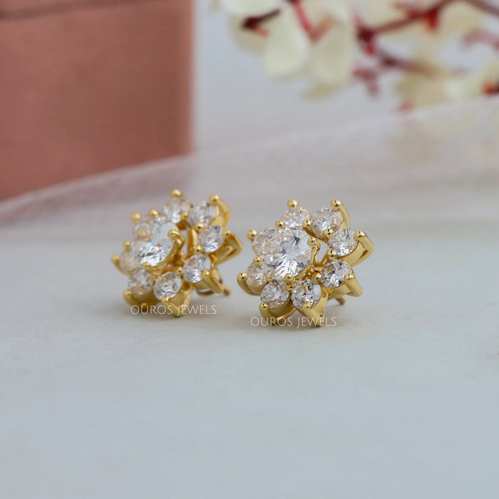 Flower Cluster Round Diamond Earrings