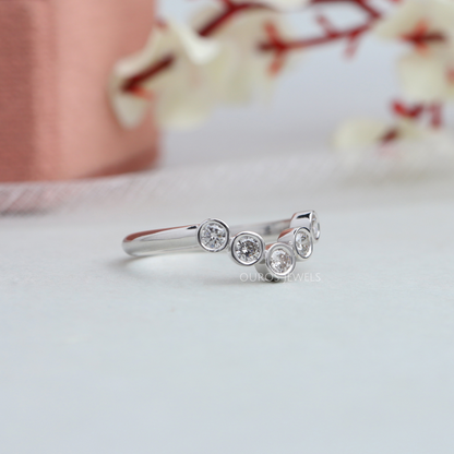 Bezel Set Round Cut Lab Diamond Curved Ring