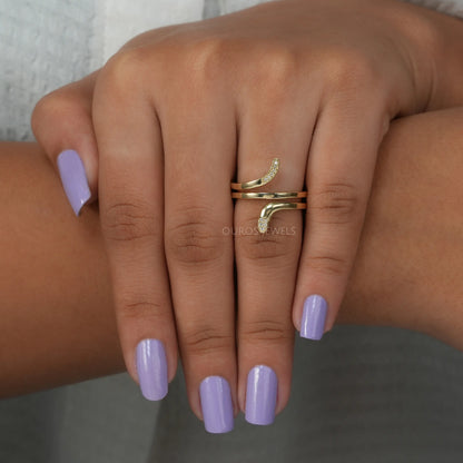 Snake Round Diamond Engagement Ring