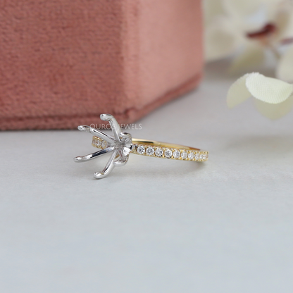 Round Shape Semi Mount Engagement Ring Ring